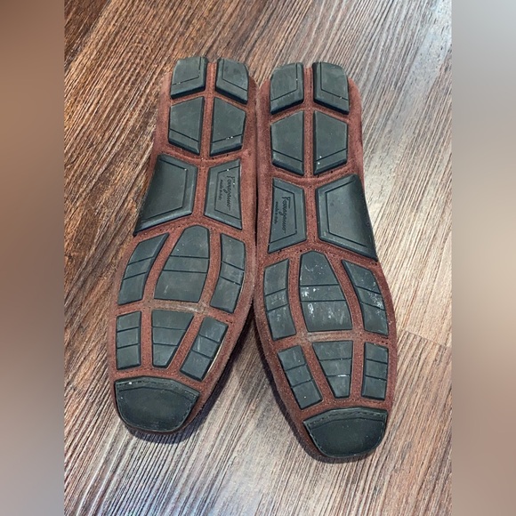 SALVATORE FERRAGAMO SUEDE DRIVING LOAFERS MOCCASINS - Picture 10 of 11